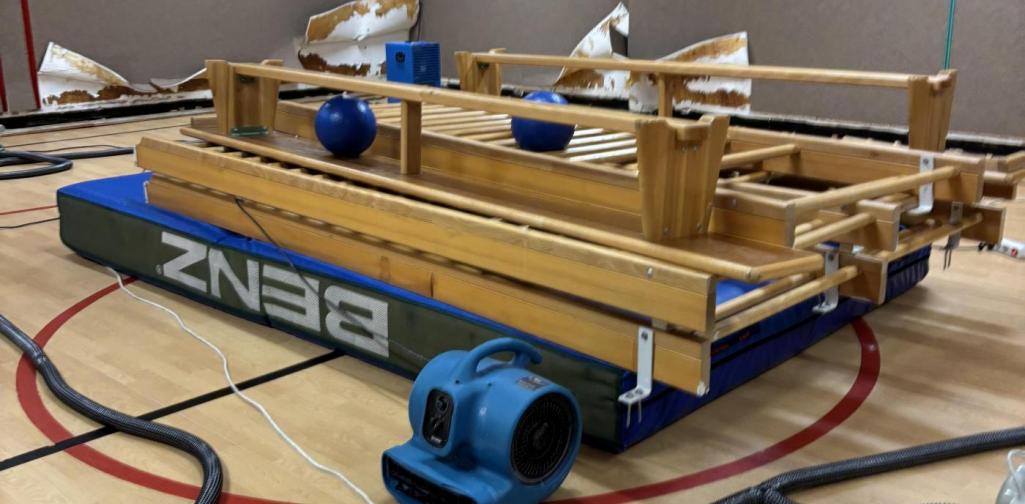 Wasserschaden Turnsaal